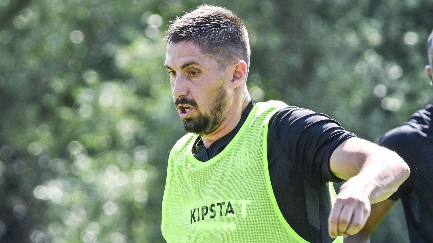 上的多重對 上的多重對